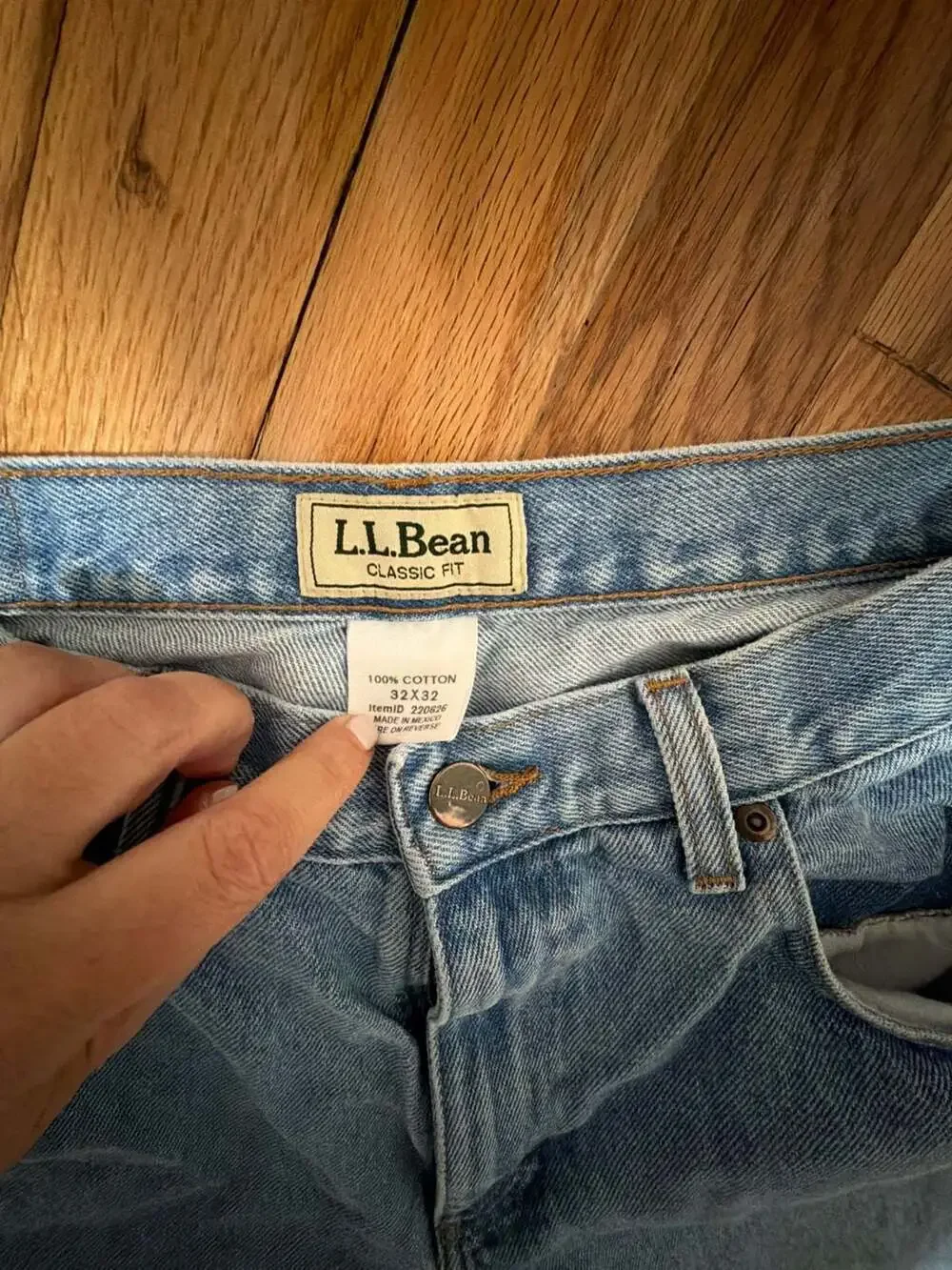L.L. Bean Classic Fit Straight Leg Jeans, Light Blue Denim, Size 32x32